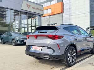 CUPRA Formentor 2.0 TSI 4DRIVE 204CP SUV-coupe de primă clasă — miniatura 3