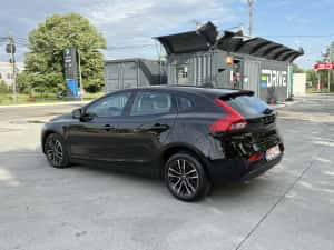 Volvo V40 D2 , 2.0 Tdi Fabr 2017, Euro6 , Full Led System , Incalzire in scaune , Raport Istoric Km ! — miniatura 6