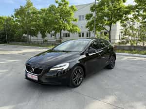 Volvo V40 D2 , 2.0 Tdi Fabr 2017, Euro6 , Full Led System , Incalzire in scaune , Raport Istoric Km ! — miniatura 9