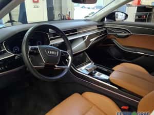 Audi A8 Automată 460 HP Benzină — miniatura 3