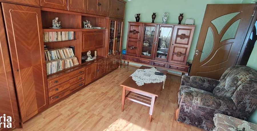 Va propunem la vinzare un apartament bine compartimentat. — fotografie 1 din 6