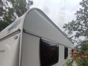 Rulota Fendt Deluxe pregatita off Camping — miniatura 3