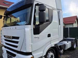 Vand  CAP TRACTOR Iveco Stralis MEGA 450cp euro 5  proprietar km reali — miniatura 5