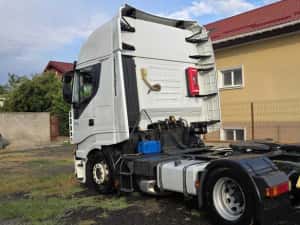 Vand  CAP TRACTOR Iveco Stralis MEGA 450cp euro 5  proprietar km reali — miniatura 6