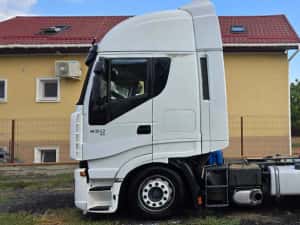 Vand  CAP TRACTOR Iveco Stralis MEGA 450cp euro 5  proprietar km reali — miniatura 7