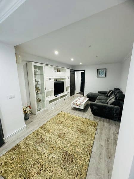 Se inchireaza apartament central — fotografie 1 din 6