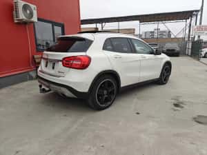 Mercedes Gla 220 4Matic Automat Edition1 Panoramic — miniatura 4