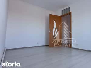 Apartament 3 camere,decomandat, nemobilat, Confectii — miniatura 5