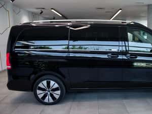 Mercedes-Benz V 300d 4Matic Long *7Locuri *Park *Assist *Cam *LED *Tempomat *MBUX *Navi — miniatura 4