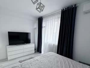 Apartament cu 3 camere, 66 mp, balcon, zona Terra — miniatura 5