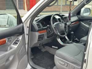 Toyota Land Cruiser/7 locuri /Cauciucuri noi vara /iarna — miniatura 7