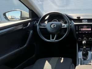 Vand Skoda Octavia 2.0 TDI 2018 Automata *LED* inmatriculata RO urgent — miniatura 4