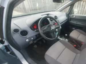 Mitsubishi colt 2004 — miniatura 2