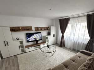 Apartament modern de vanzare, etajul 2, cart. Dealul Florilor — miniatura 3