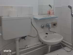 Inchiriez Apartament 1 camera - Piata 700 — miniatura 5