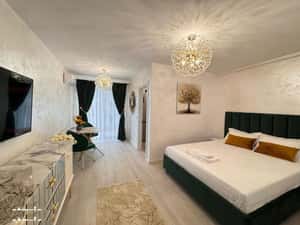 Garsoniera LUX | HILS Brauner Titan | POZE REALE | loc parcare |