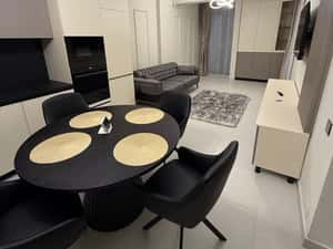 Inchiriez apartament zona Vivo — miniatura 3