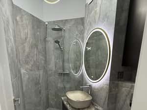 Inchiriez apartament zona Vivo — miniatura 5