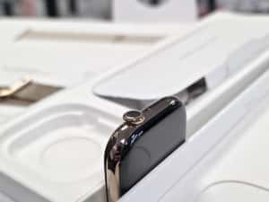 Apple Watch 10 / Cellular / Gold Titanium / 46mm / Gold Milanese/Delux — miniatura 4