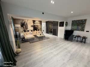Apartament 4 camere, 83 mp, decomandat, zona ultracentrala — miniatura 2