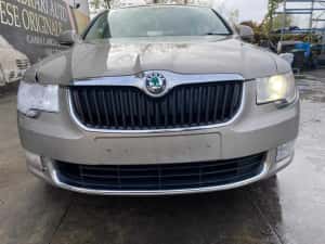 dezmembrez Skoda Superb 2 cod motor CBBB 140 cai/bara fata superb 2 — miniatura 6