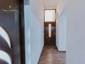 Apartament cu 3 camere ,zona Boul Roșu,Arad — miniatura 7