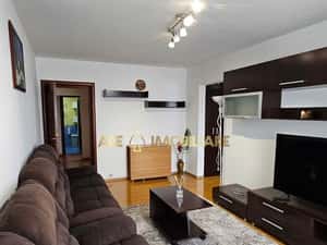 4 Camere de inchiriat | Titan | Metrou | Parcare | Petfriendly — miniatura 4