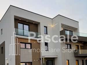 Apartament de lux cu terasă și curte privată – Edifiq 6, Sibiu — miniatura 1