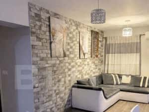 Apartament 3 camere, zona bradet, etaj intermediar