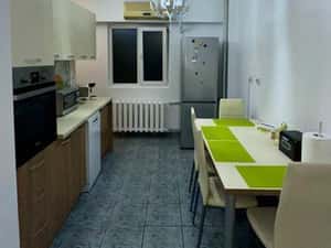 Inchiriez Apartament 3 camere compet mobilat si utilat — miniatura 3