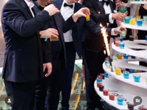 Cabina foto+fum greu+baloane cu fum+tort de shoturi+pistoale co2 — miniatura 3