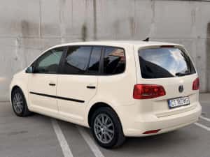Volkswagen Touran 2.0 140 DSG/ Scaune piele/Navi/Revizie completa — miniatura 3