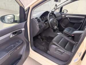 Volkswagen Touran 2.0 140 DSG/ Scaune piele/Navi/Revizie completa — miniatura 6
