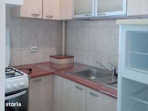 Proprietar garsoniera moderna etaj 1, Drumul Taberei  Valea Prahovei — miniatura 5