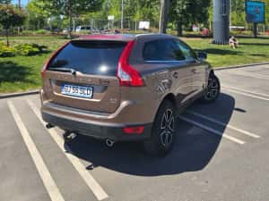Volvo XC 60 2010 AWD — miniatura 3