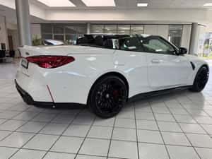 BMW M4 Cabrio cu doar 15.722 km rulaj — miniatura 5