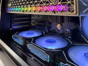 PC Gaming Ryzen 7 9800X3D /RX 9070XT/32GB, SSD 1TB/ RATE-Garantie TVA — miniatura 6
