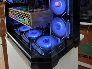 PC Gaming Ryzen 7 9800X3D /RX 9070XT/32GB, SSD 1TB/ RATE-Garantie TVA — miniatura 8
