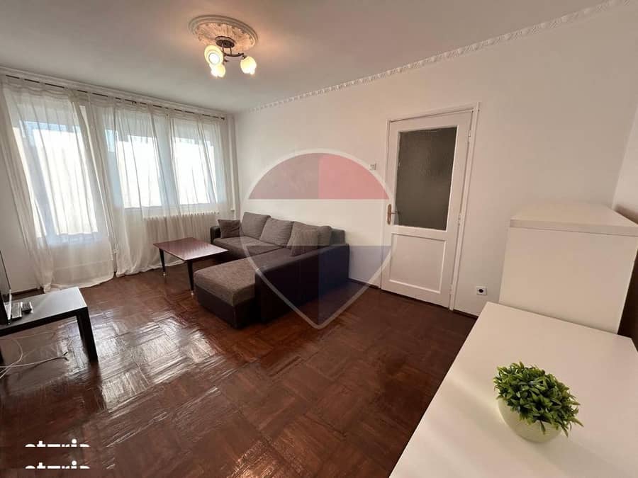Inchiriere 2 camere semidec. Panorama Metrou Muncii — fotografie 1 din 6