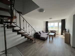 Apartament penthouse cu 4 camere de vânzare în Cornișa