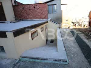 Spatiu comercial nou de inchiriat 90mpu Ultracentral Sibiu — miniatura 3