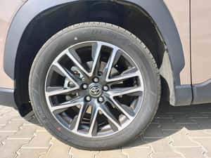 Toyota Corolla Cross 2.0 Hybrid Dynamic, 2025, 3500 km — miniatura 4