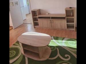 Garsonieră de închiriat, balcon și mobilată — miniatura 1