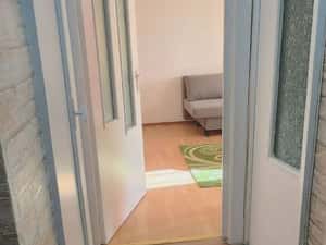 Garsonieră de închiriat, balcon și mobilată — miniatura 5