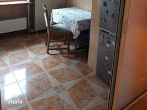 Inchiriez ap.3 cam ,centrala proprie,zona foarte buna — miniatura 6