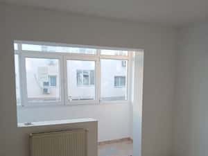 Vanzare apartament cu 4 camere Alexandria — miniatura 3