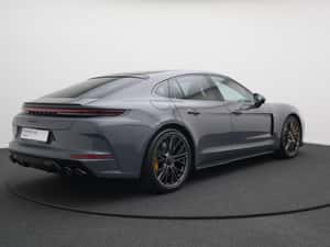 Porsche Panamera Hibrid 2025 - 24.600 km — miniatura 3