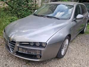 Dezmembrez Alfa Romeo 159 2.2 jti — miniatura 3