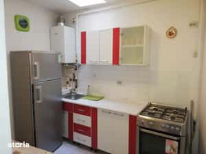 2 camere la curte Stefan Cel Mare — miniatura 6