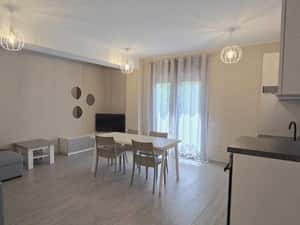 Apartament cu 2 cam. de inchiriat central Cuza Residence